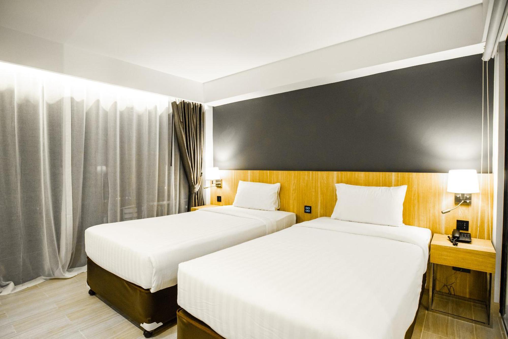 Days Inn By Wyndham Aonang Krabi Ao Nang Exterior photo