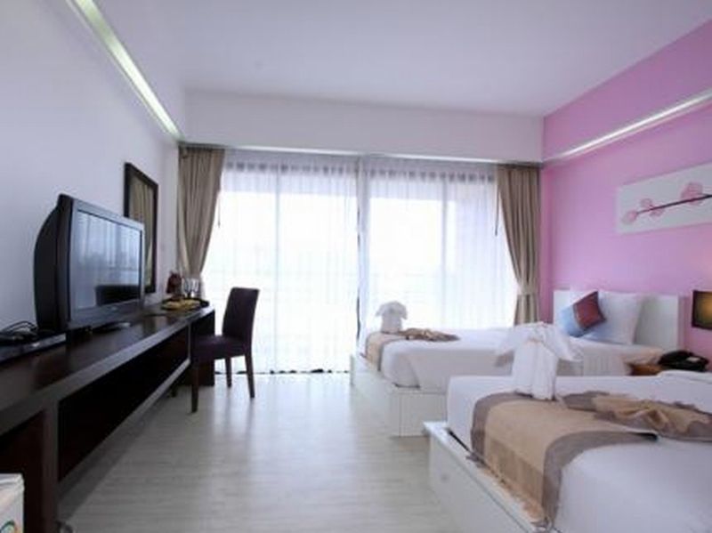 Days Inn By Wyndham Aonang Krabi Ao Nang Exterior photo