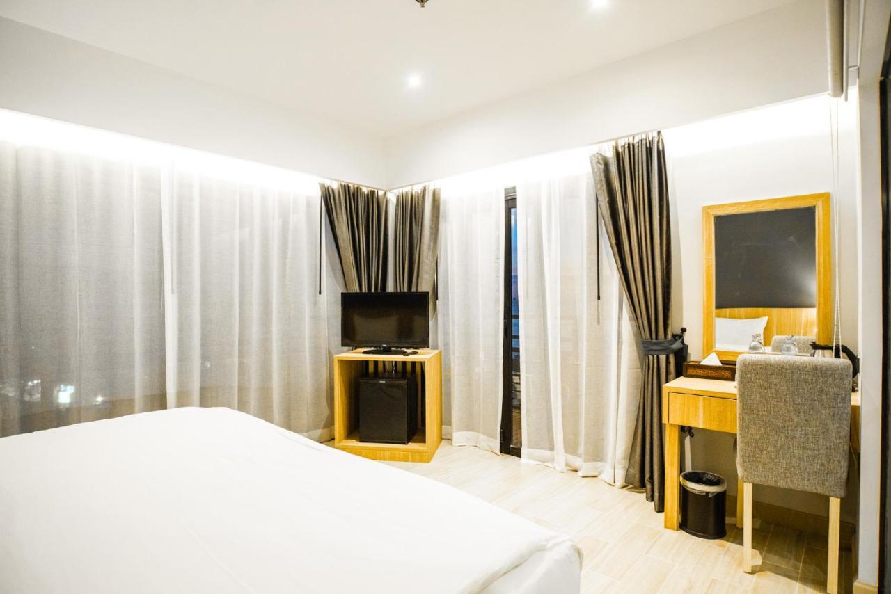 Days Inn By Wyndham Aonang Krabi Ao Nang Exterior photo